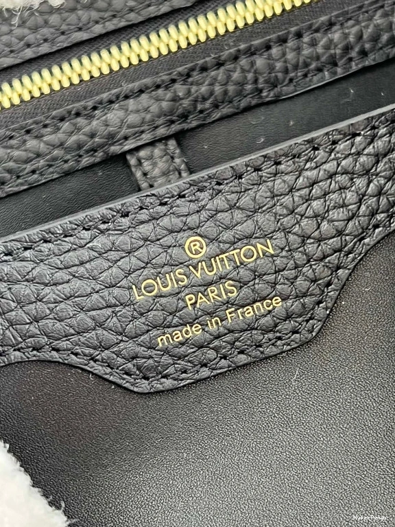VUITTON LOUIS BB CAPUCINES 0726
